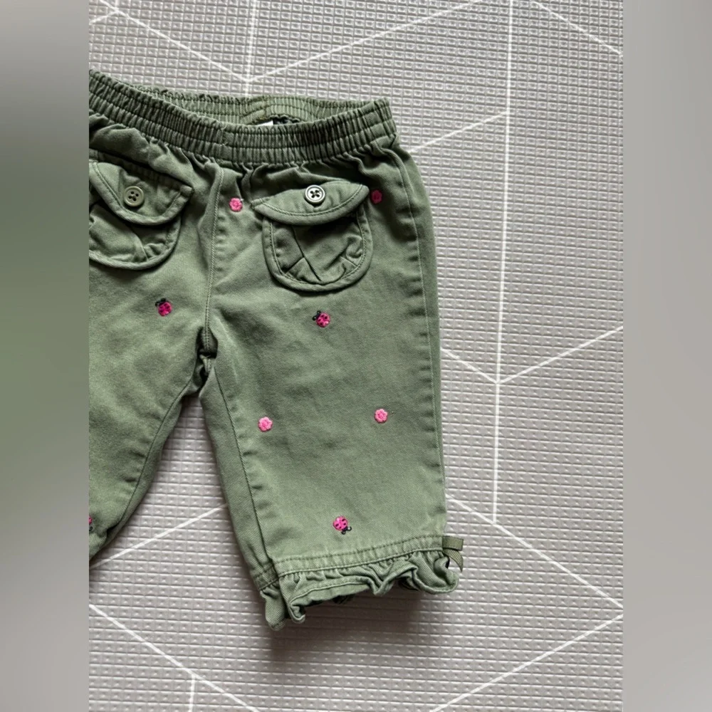 Gymboree|Baby girl Olive wide leg ruffle jeans w Embroidered floral & ladybug•••